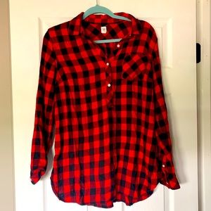 Gap maternity Buffalo plaid flannel